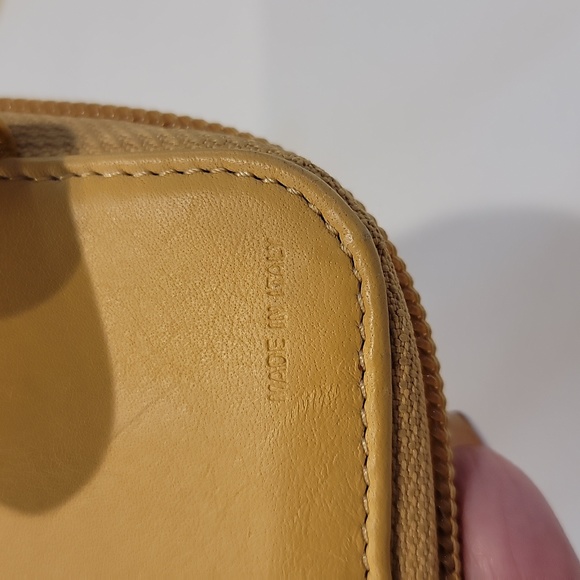 Authentic Fendi small compact wallet - Picture 8 of 12